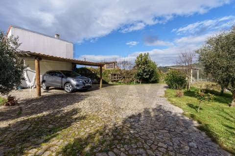 MORADIA T2 LOCALIZADA EM VIADAL - CEPELOS (VALE DE CAMBRA)