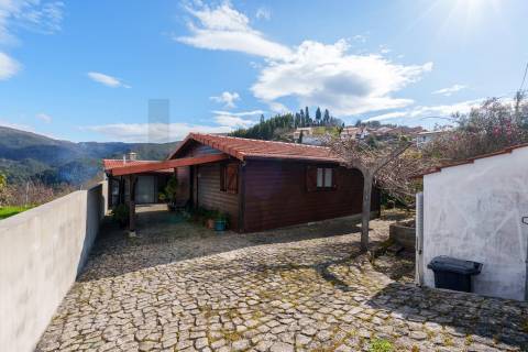 MORADIA T2 LOCALIZADA EM VIADAL - CEPELOS (VALE DE CAMBRA)