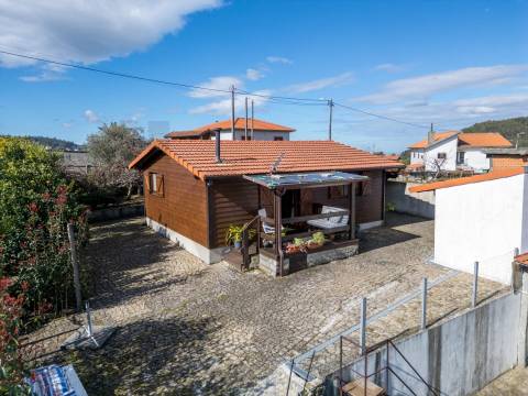 MORADIA T2 LOCALIZADA EM VIADAL - CEPELOS (VALE DE CAMBRA)