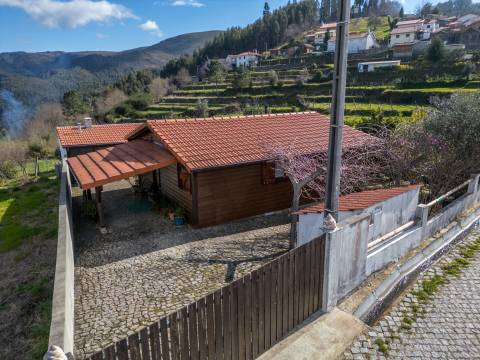 MORADIA T2 LOCALIZADA EM VIADAL - CEPELOS (VALE DE CAMBRA)
