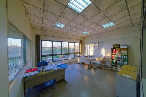 Armazém de 800m2 na rotunda do mar shopping 