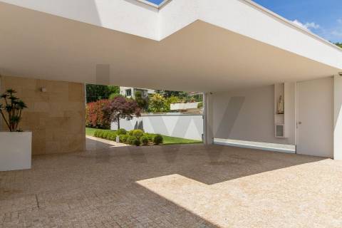 Moradia de Luxo T4 com 746m2 de Área no Parque Natural das Sete Fontes em S. Victor, Braga