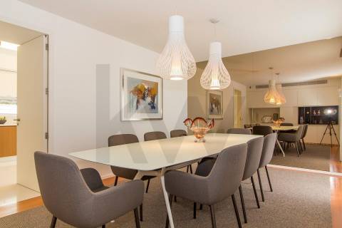 Moradia de Luxo T4 com 746m2 de Área no Parque Natural das Sete Fontes em S. Victor, Braga