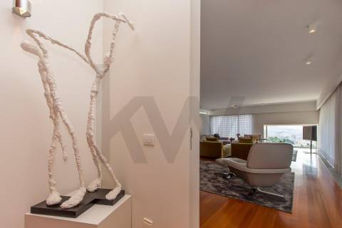 Moradia de Luxo T4 com 746m2 de Área no Parque Natural das Sete Fontes em S. Victor, Braga