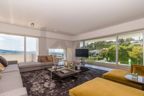 Moradia de Luxo T4 com 746m2 de Área no Parque Natural das Sete Fontes em S. Victor, Braga