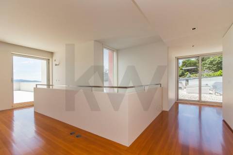Moradia de Luxo T4 com 746m2 de Área no Parque Natural das Sete Fontes em S. Victor, Braga