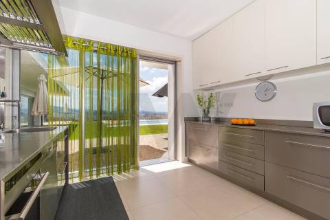 Moradia de Luxo T4 com 746m2 de Área no Parque Natural das Sete Fontes em S. Victor, Braga