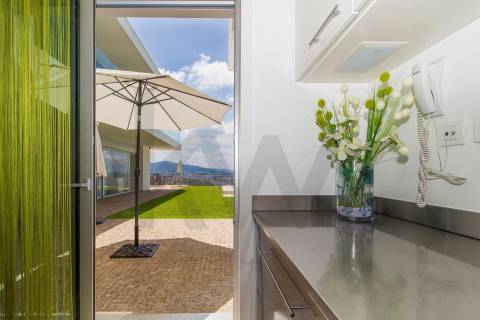 Moradia de Luxo T4 com 746m2 de Área no Parque Natural das Sete Fontes em S. Victor, Braga