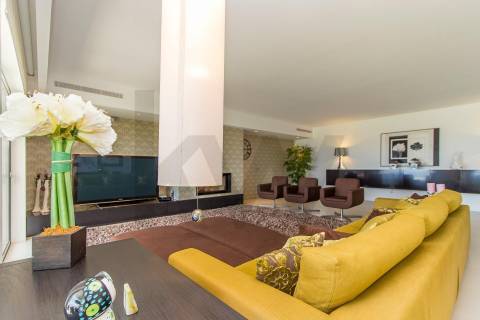 Moradia de Luxo T4 com 746m2 de Área no Parque Natural das Sete Fontes em S. Victor, Braga