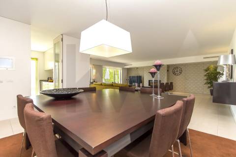 Moradia de Luxo T4 com 746m2 de Área no Parque Natural das Sete Fontes em S. Victor, Braga