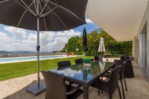 Moradia de Luxo T4 com 746m2 de Área no Parque Natural das Sete Fontes em S. Victor, Braga