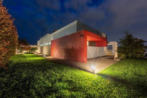 Moradia de Luxo T4 com 746m2 de Área no Parque Natural das Sete Fontes em S. Victor, Braga