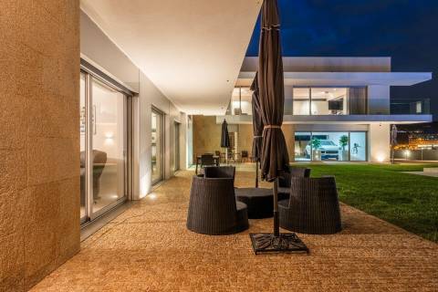 Moradia de Luxo T4 com 746m2 de Área no Parque Natural das Sete Fontes em S. Victor, Braga