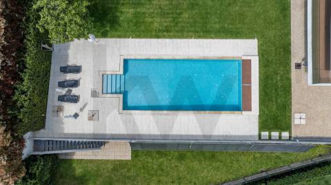 Moradia de Luxo T4 com 746m2 de Área no Parque Natural das Sete Fontes em S. Victor, Braga