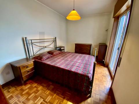 Moradia T4 com Jardim e Garagem – S. Cosme, Gondomar