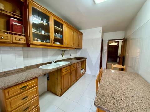 Moradia T4 com Jardim e Garagem – S. Cosme, Gondomar