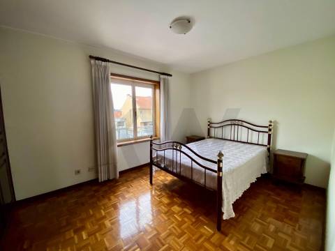 Moradia T4 com Jardim e Garagem – S. Cosme, Gondomar