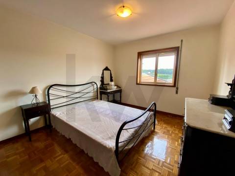 Moradia T4 com Jardim e Garagem – S. Cosme, Gondomar