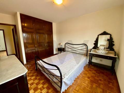 Moradia T4 com Jardim e Garagem – S. Cosme, Gondomar