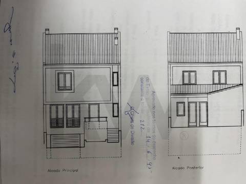 Moradia T4 com Jardim e Garagem – S. Cosme, Gondomar