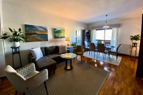 T3 Rua do Agueiro – com terraço e varanda- Vila Nova de Gaia