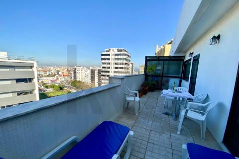 T3 Rua do Agueiro – com terraço e varanda- Vila Nova de Gaia