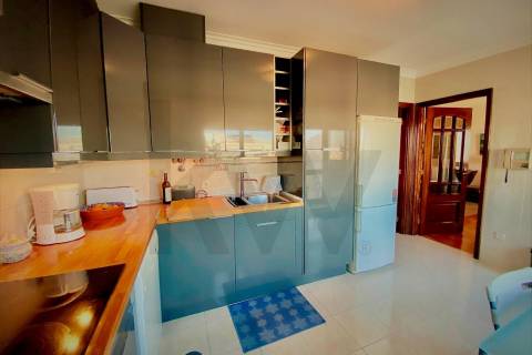 T3 Rua do Agueiro – com terraço e varanda- Vila Nova de Gaia