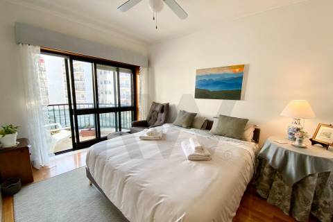 T3 Rua do Agueiro – com terraço e varanda- Vila Nova de Gaia