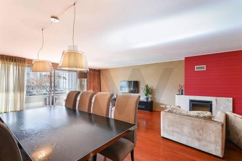 Excelente Apartamento T5 Duplex c/ 270 m2 zona Campo Alegre-Porto