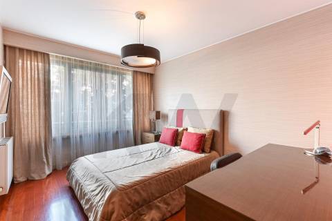 Excelente Apartamento T5 Duplex c/ 270 m2 zona Campo Alegre-Porto