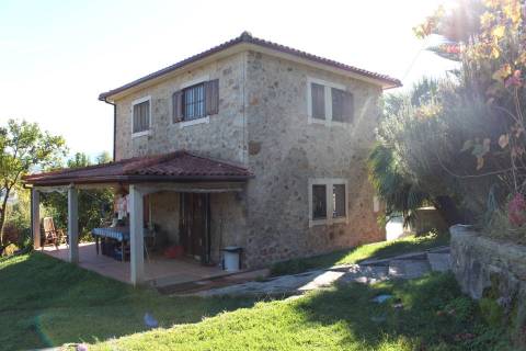 Venda Quinta Cinfães com 7500 m2 excelentes vistas Douro