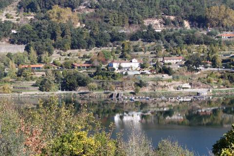 Venda Quinta Cinfães com 7500 m2 excelentes vistas Douro