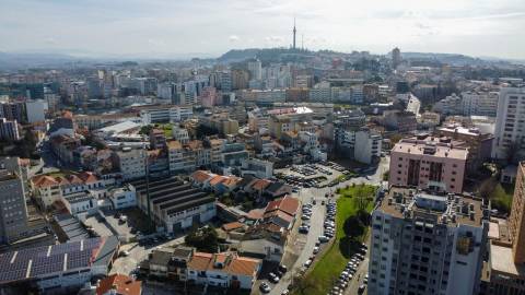 Moradia T4 no coração de Vila Nova de Gaia – Junto ao Largo dos Aviadores