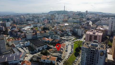 Moradia T4 no coração de Vila Nova de Gaia – Junto ao Largo dos Aviadores