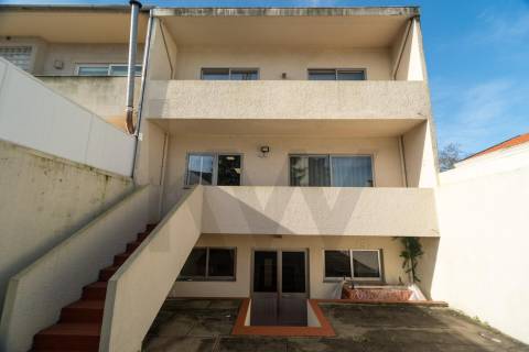 Moradia T4 no coração de Vila Nova de Gaia – Junto ao Largo dos Aviadores