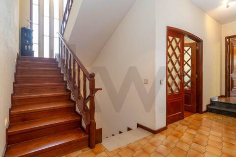 Moradia T4 no coração de Vila Nova de Gaia – Junto ao Largo dos Aviadores