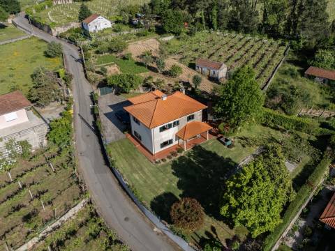 MORADIA T4 PARA VENDA - MONÇÃO (MAZEDOS)