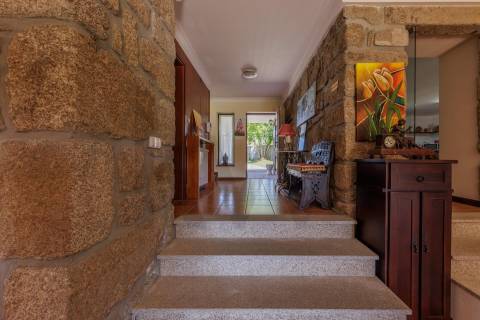 MORADIA T4 PARA VENDA - MONÇÃO (MAZEDOS)