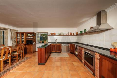 MORADIA T4 PARA VENDA - MONÇÃO (MAZEDOS)