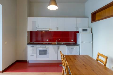 T1 Encantador no Coração do Porto – Reabilitado, Perfeito para Habitação Própria ou Investimento