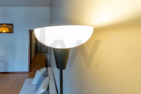 T1 Encantador no Coração do Porto – Reabilitado, Perfeito para Habitação Própria ou Investimento