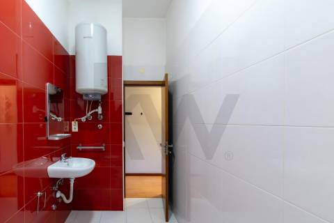 T1 Encantador no Coração do Porto – Reabilitado, Perfeito para Habitação Própria ou Investimento