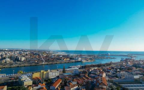 Moradia T4 à Venda em Leça da Palmeira, Matosinhos - A 300m da Praia