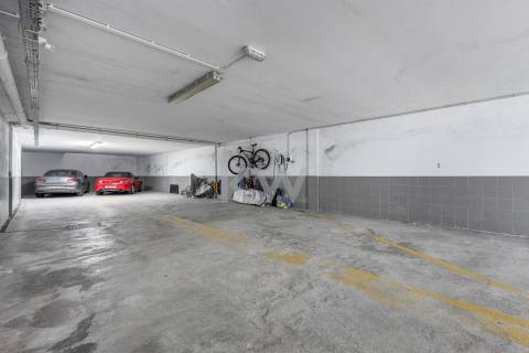 Fantástico apartamento T1 duplex remodelado e transformado em T4