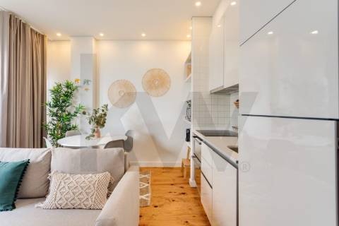 Arrendamento de apartamento T1 na Rua Álvares Cabral
