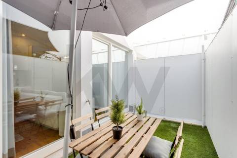 Arrendamento de apartamento T1 na Rua Álvares Cabral