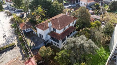 Moradia de charme no centro da cidade de São João da Madeira