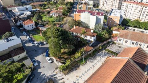 Moradia de charme no centro da cidade de São João da Madeira