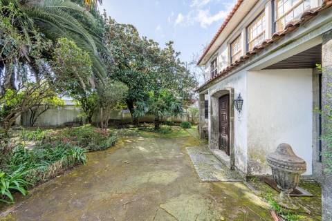 Moradia de charme no centro da cidade de São João da Madeira