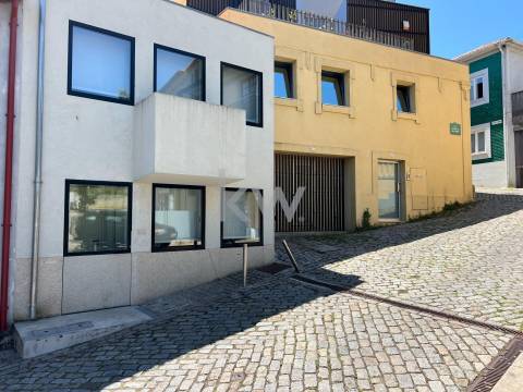 Apartamento T0 em Lordelo do Ouro próximo à marginal Rio Douro